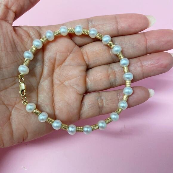 Vintage 14k Gold and Pearl Bracelet 7inch Wrist - Picture 4 of 4